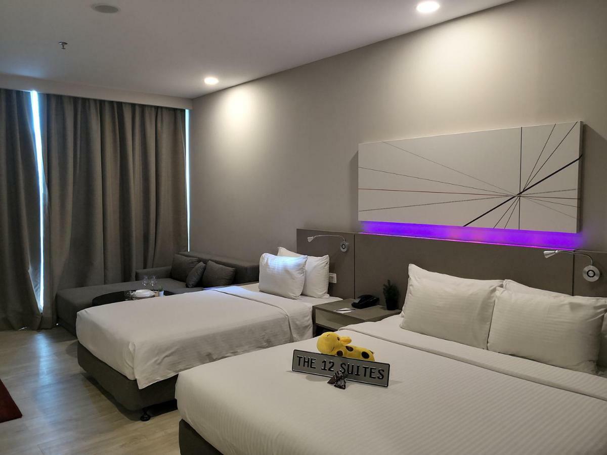 The 12 Suites @ Empire Damansara Petaling Jaya Ngoại thất bức ảnh