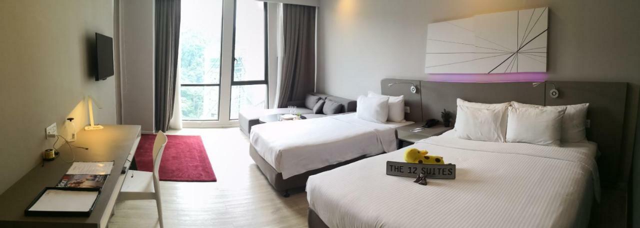 The 12 Suites @ Empire Damansara Petaling Jaya Ngoại thất bức ảnh