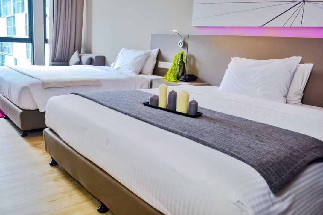 The 12 Suites @ Empire Damansara Petaling Jaya Ngoại thất bức ảnh